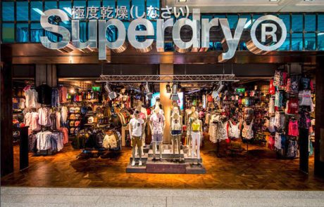 <span class="entry-title-primary">ענקית האופנה הבריטית SUPERDRY נכנסת לישראל!</span> <span class="entry-subtitle">'אלפא אקססוריז' קיבלה את הזיכיון הבלעדי לפתיחת רשת החנויות בישראל</span>