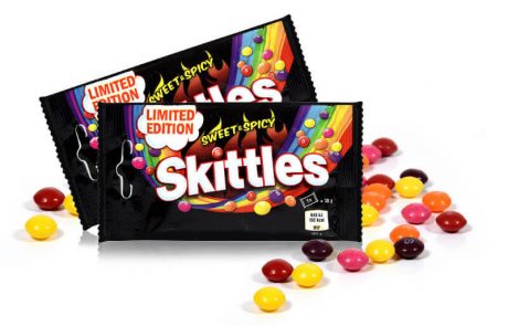 <span class="entry-title-primary">מותג הסוכריות Skittles גאה להשיק טעם חדש, מפתיע ו.. חריף – SKITTLES SWEET HEAT</span> <span class="entry-subtitle">הטעם החדש משלב את טעם הפירות המוכר של המותג בתוספת טוויסט מתובל אשר מעניק חוויה מעוררת חושים</span>