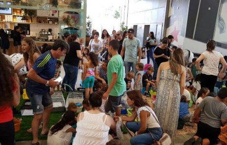 <span class="entry-title-primary">הקיבוץ מגיע לקניון ויצמן סיטי ת"א עם שוק איכרים, מתחם ליטוף חיות, סדנת יצירה להכנת טנא ועוד</span> <span class="entry-subtitle">ההפנינג יתקיים ביום חמישי 17.5.18, משעה 17:00 ויהיה כולו בסימן חג השבועות יכלול שפע פעילויות להורים וילדיהם</span>