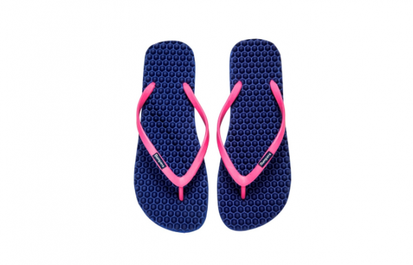 קולקציית כפכפי באמפרס לקיץ.